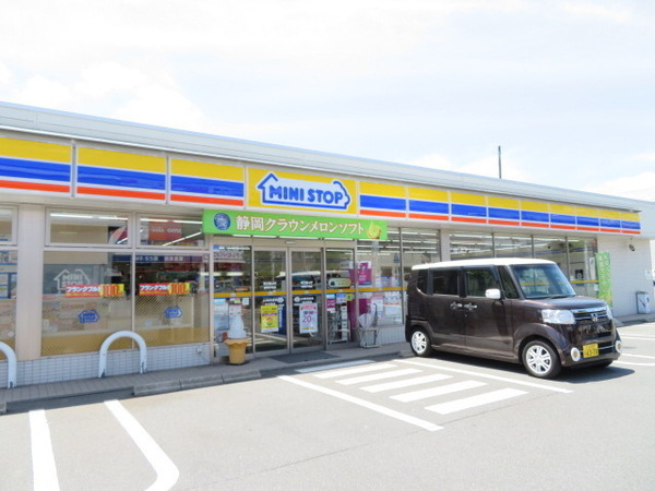 KIS青梅市新町5期全1棟(ミニストップ青梅今寺店)