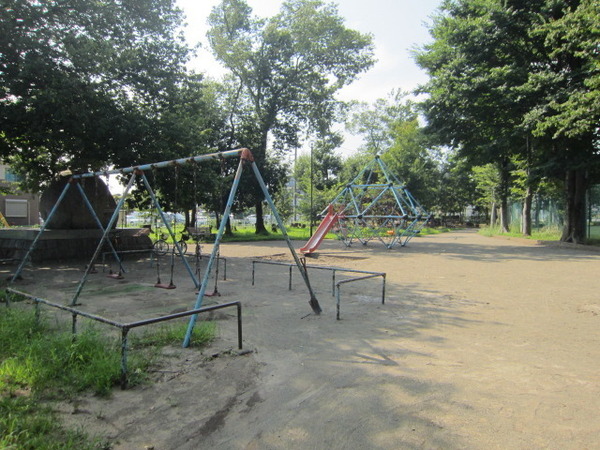 &RESORTHOUSE福生全1棟(加美平公園)