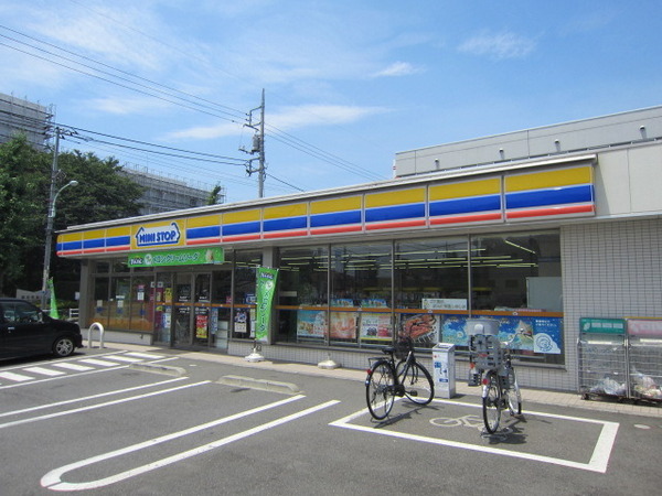 第一羽村マンション(ミニストップ羽村市役所前店)