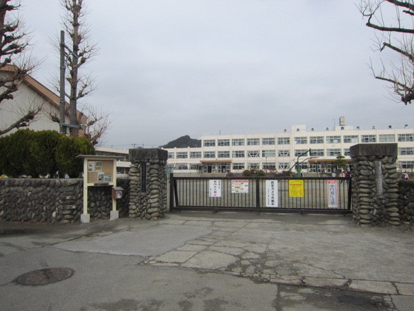 リナージュあきる野伊奈24-1期全1棟(あきる野市立増戸小学校)