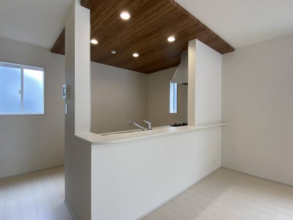 羽村市羽中2丁目全10棟8号棟