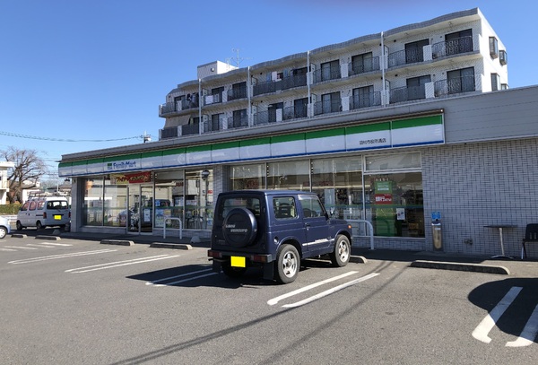 第2サンマンション羽村(ファミリーマート羽村市役所通店)