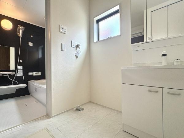 リーブルガーデン青梅河辺第11全1棟1号棟