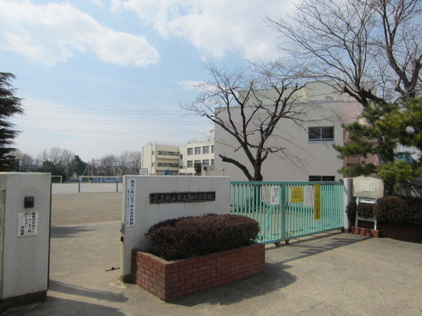 武蔵村山市三ツ藤1丁目の中古一戸建て(武蔵村山市立第八小学校)