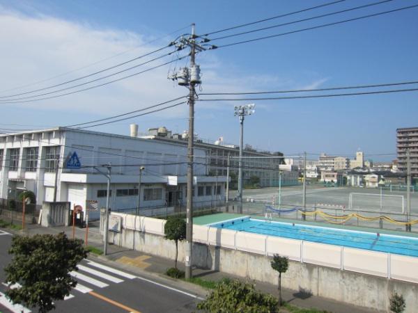 バームハイツ福生弐番館(福生市立福生第二中学校)