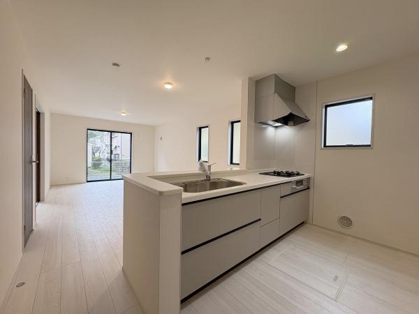 リーブルガーデンあきる野市野辺第6全2棟1号棟