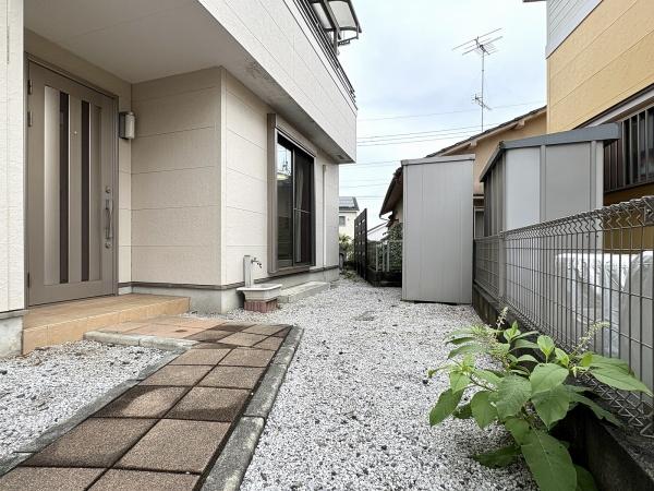 あきる野市草花の中古一戸建て(庭)