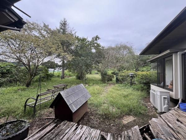 青梅市富岡2丁目の中古一戸建て(庭)