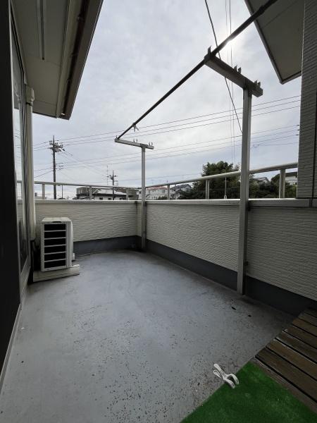 あきる野市平沢の中古一戸建て(バルコニー)