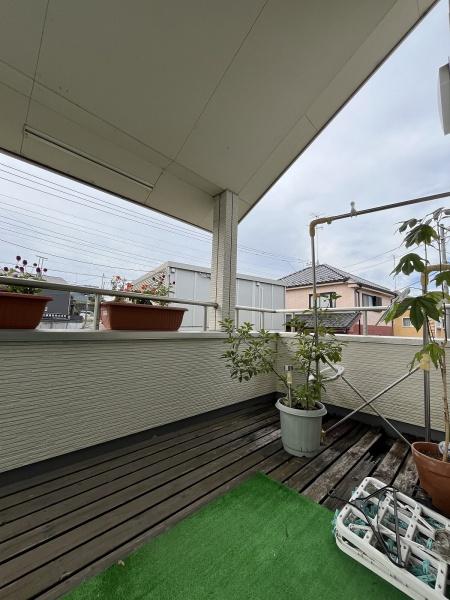 あきる野市平沢の中古一戸建て(バルコニー)