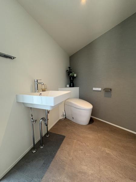 羽村市羽加美3丁目　四季の家