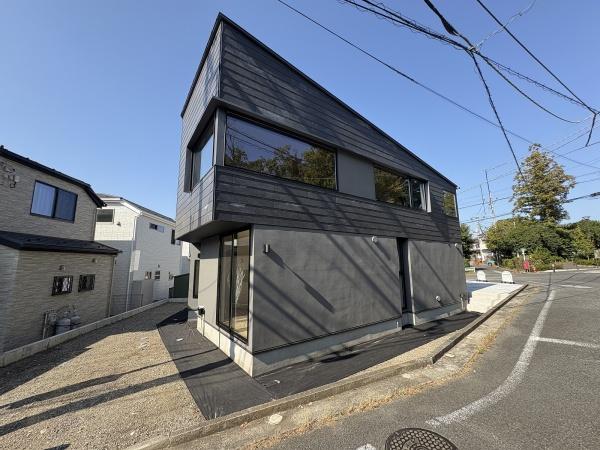 羽村市羽加美3丁目　四季の家