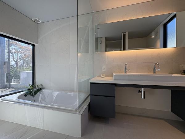 羽村市羽加美3丁目　四季の家