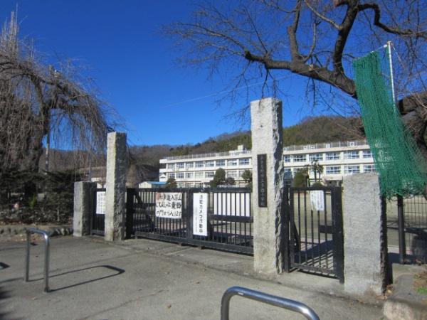 あきる野市草花の中古一戸建て(あきる野市立多西小学校)