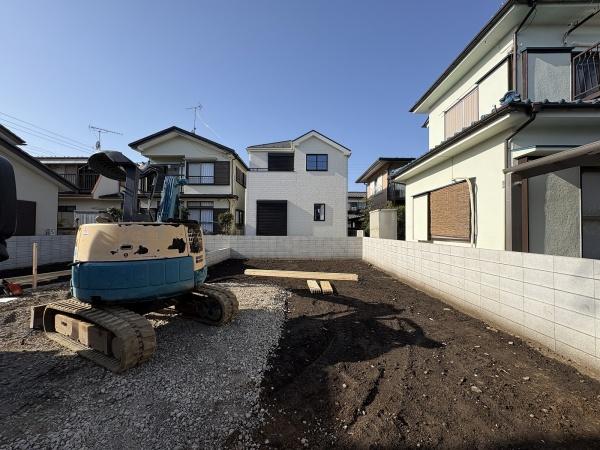 リーブルガーデン青梅市末広町全2棟　2号棟