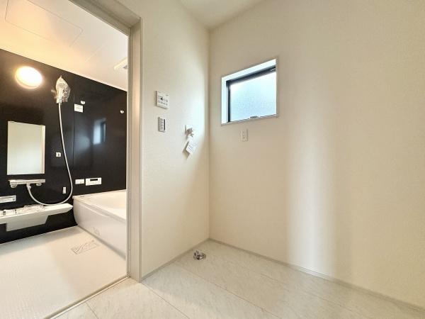 リーブルガーデン瑞穂箱根ヶ崎池廻り第4全2棟1号棟