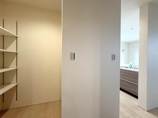 リーブルガーデン瑞穂箱根ヶ崎池廻り第4全2棟2号棟