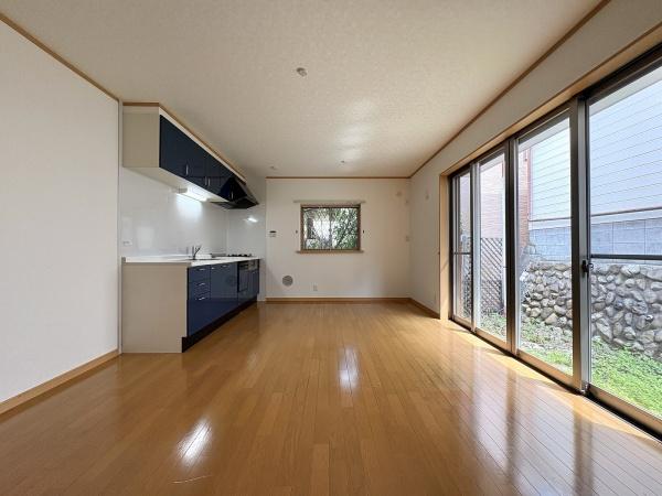 中古　あきる野市牛沼