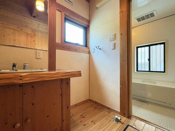 青梅市西分町３丁目の中古一戸建て