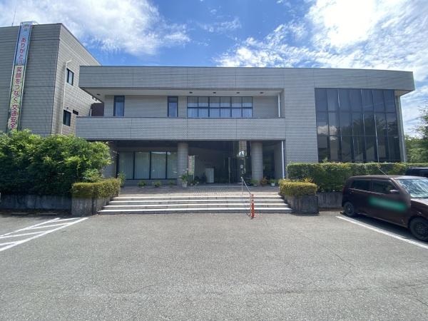 西多摩郡日の出町大字大久野の新築一戸建(日の出町立図書館)
