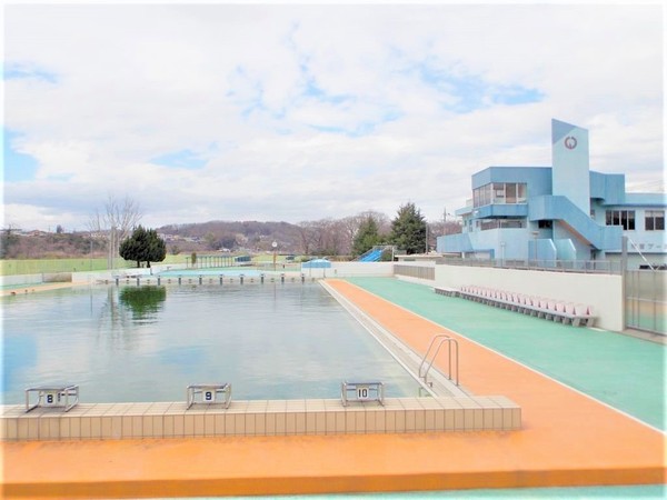 あきる野市草花の新築一戸建(福生市営プール)