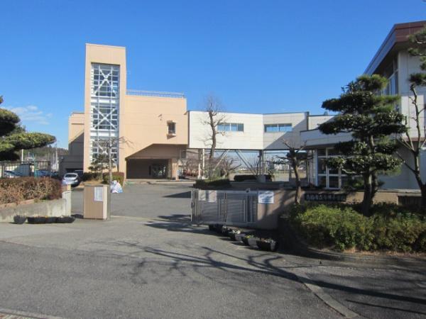 リーブルガーデン青梅市今井第2全3棟　3号棟(青梅市立今井小学校)