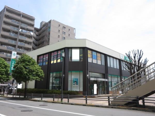 メゾンドール東青梅(りそな銀行河辺支店)