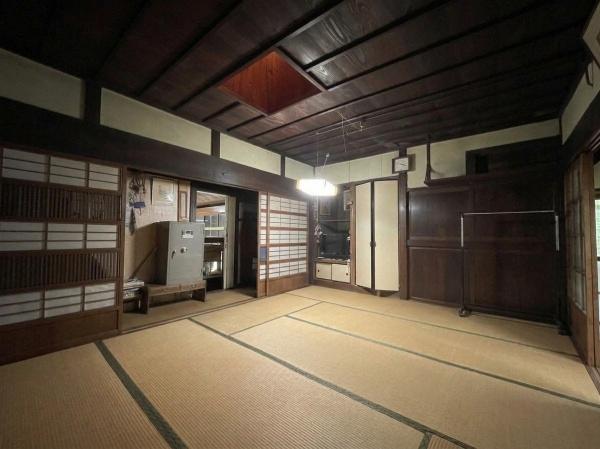 青梅市仲町の中古一戸建て