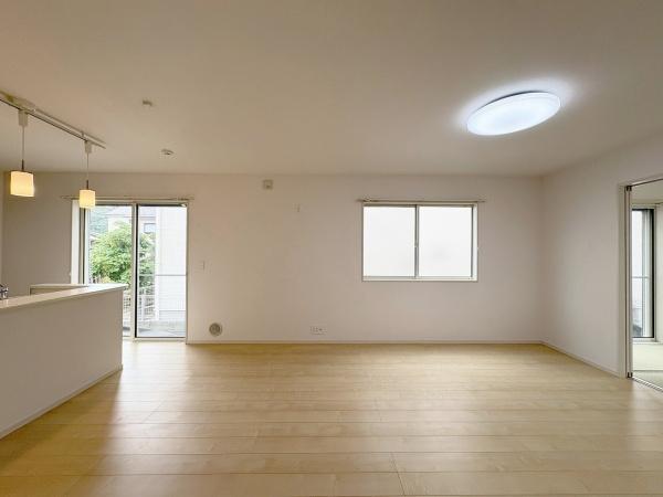 あきる野市引田の中古一戸建て