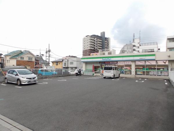 ハイホーム東青梅(ファミリーマート東青梅駅北口店)