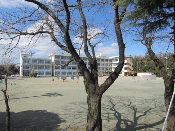 クレイドルガーデン福生市北田園第12　全1棟(福生市立福生第七小学校)