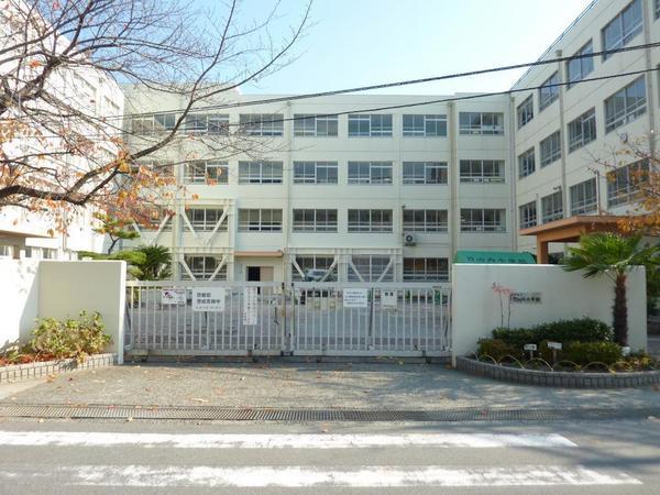 高槻市南大樋町の中古一戸建て(高槻市立竹の内小学校)