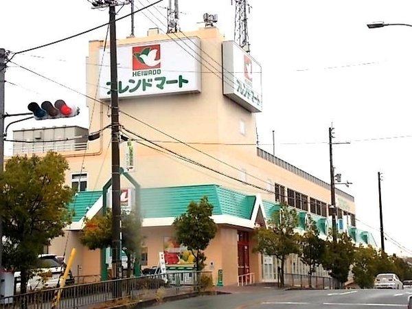 高槻市古曽部町３丁目の土地(フレンドマート高槻美しが丘店)