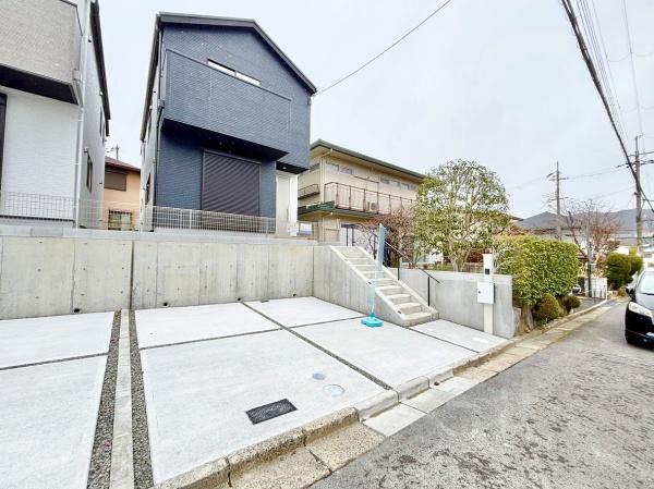 高槻市日吉台七番町の新築一戸建