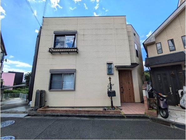 高槻市南平台３丁目の中古一戸建