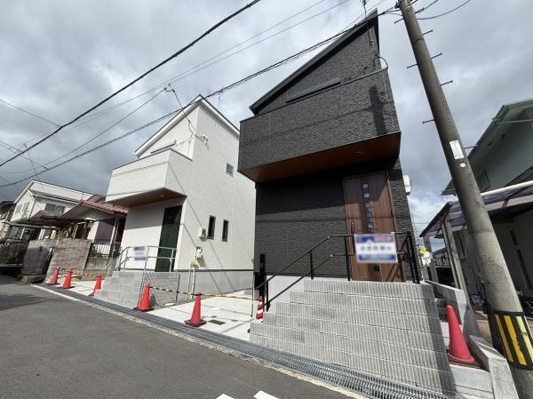 高槻市安岡寺町４丁目の新築一戸建