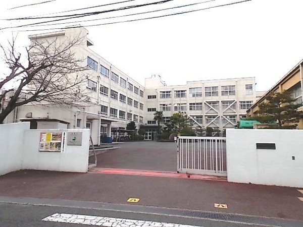 高槻市郡家新町の土地(高槻市立郡家小学校)