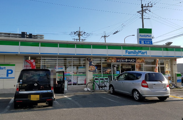 高槻市大塚町3丁目の土地(ファミリーマート高槻大塚町三丁目店)