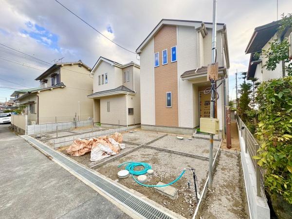 高槻市松が丘４丁目の新築一戸建