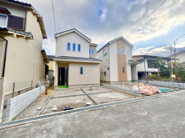高槻市松が丘４丁目の新築一戸建