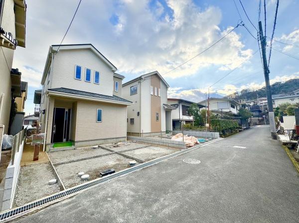 高槻市松が丘４丁目の新築一戸建