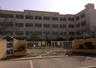 高槻市寿町1丁目の新築一戸建(高槻市立丸橋小学校)