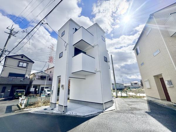 高槻市東天川３丁目の新築一戸建