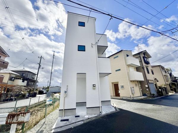 高槻市東天川３丁目の新築一戸建