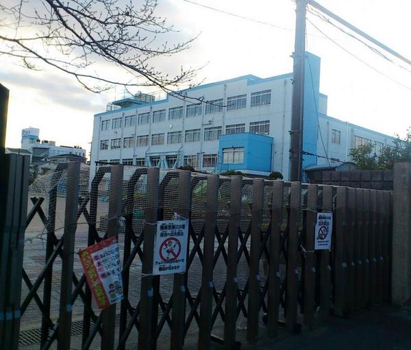 高槻市若松町の新築一戸建(高槻市立若松小学校)