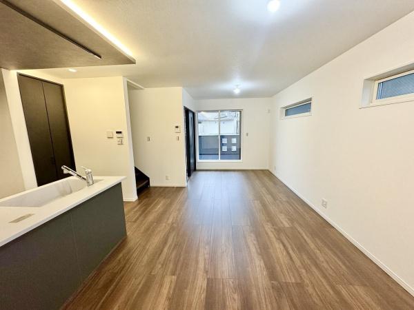 高槻市津之江北町の新築一戸建