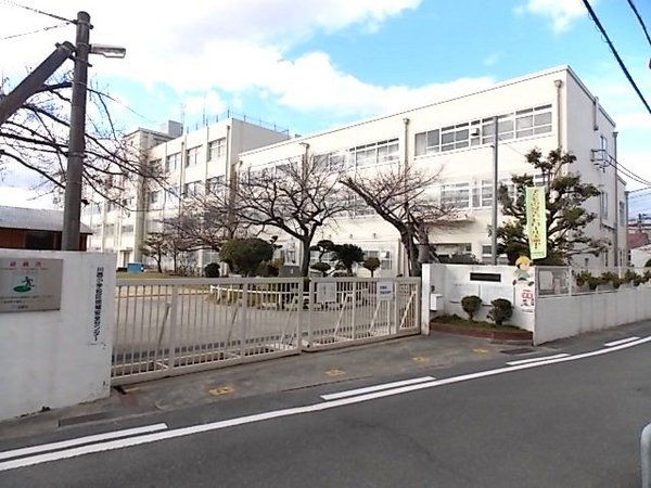 高槻市川西町1丁目の土地(高槻市立川西小学校)