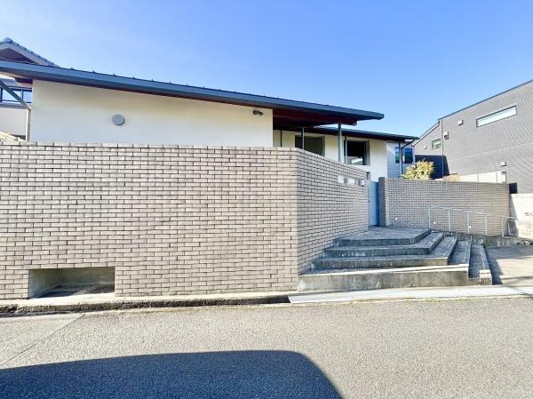 高槻市昭和台町２丁目の中古一戸建