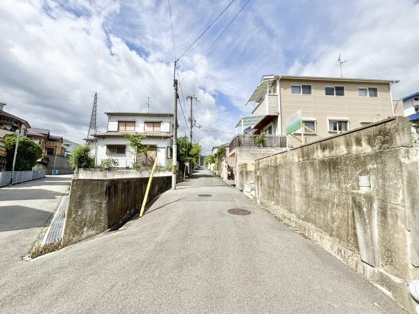 高槻市安岡寺町２丁目の土地