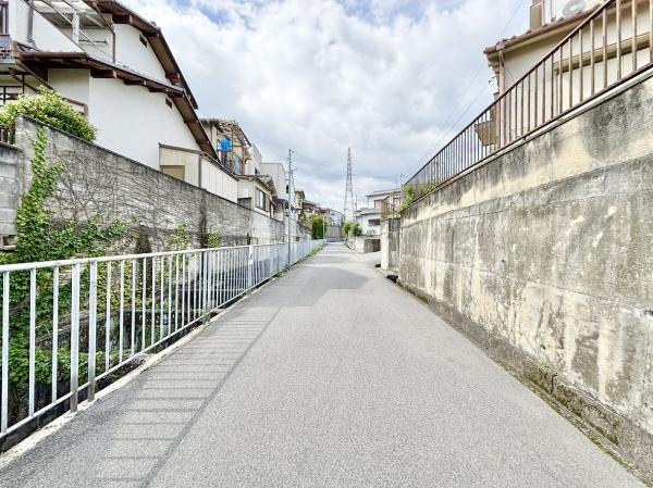 高槻市安岡寺町２丁目の土地